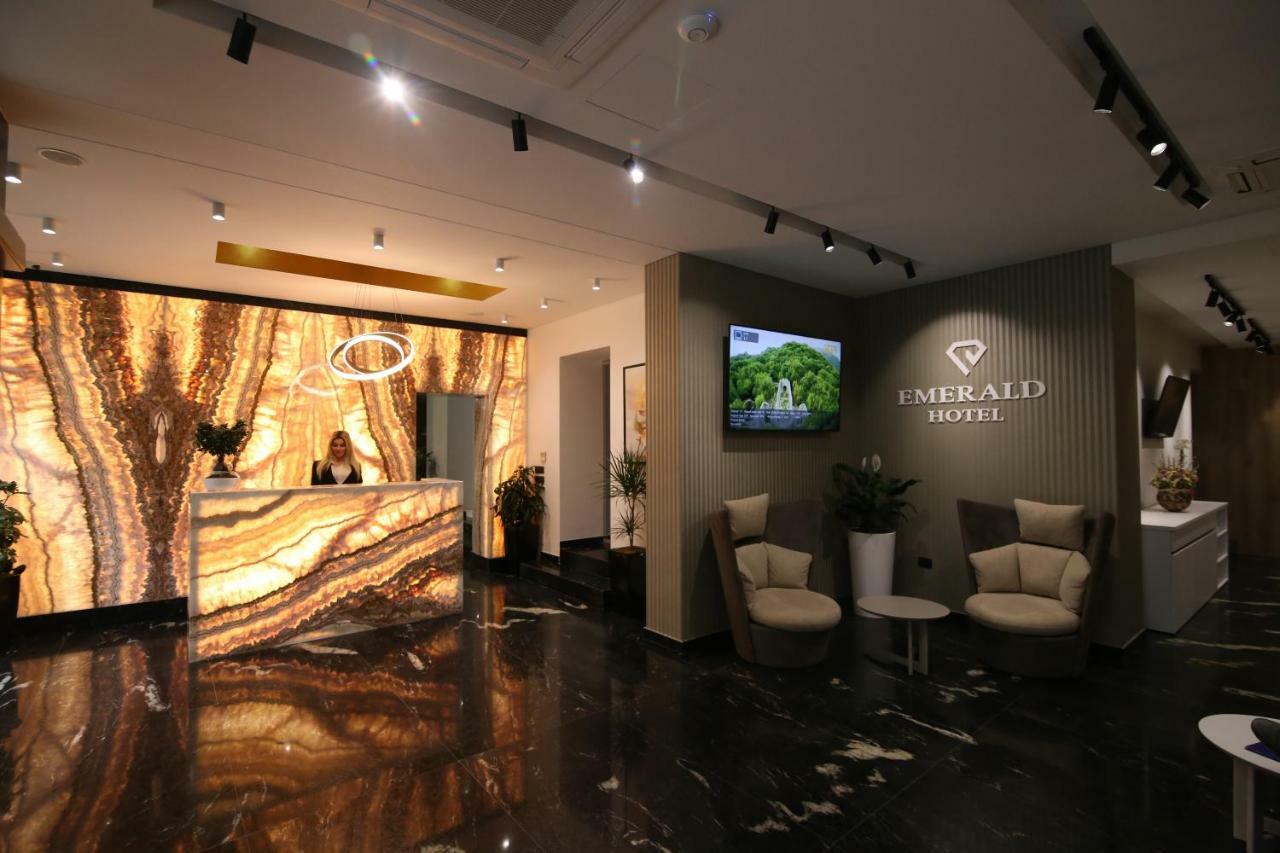 Emerald Boutique Hotel Tirana Exterior foto